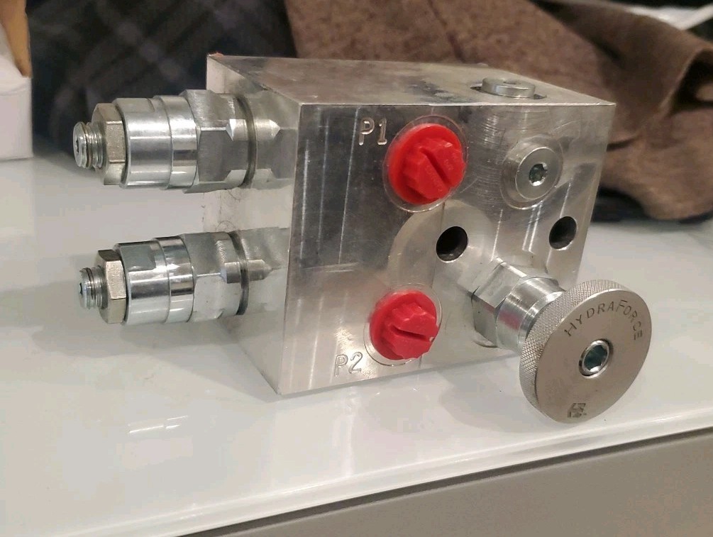 HydraForce NV06-20E Hydraulic Actuated Control Load Lowering Device Valve