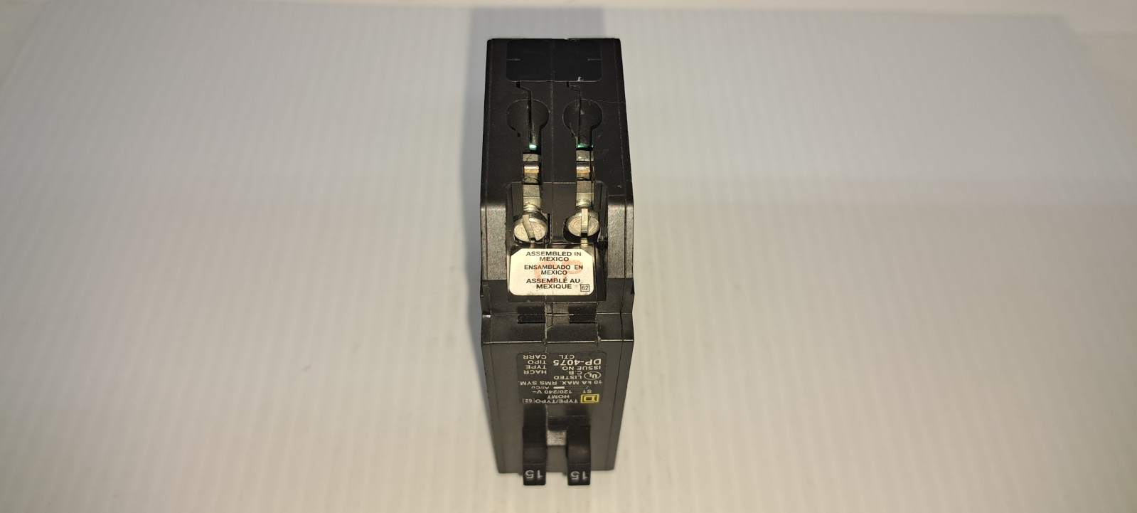 Square D HOMT1515 Homeline 2-15 Amp Single Pole Tandem Circuit Breaker