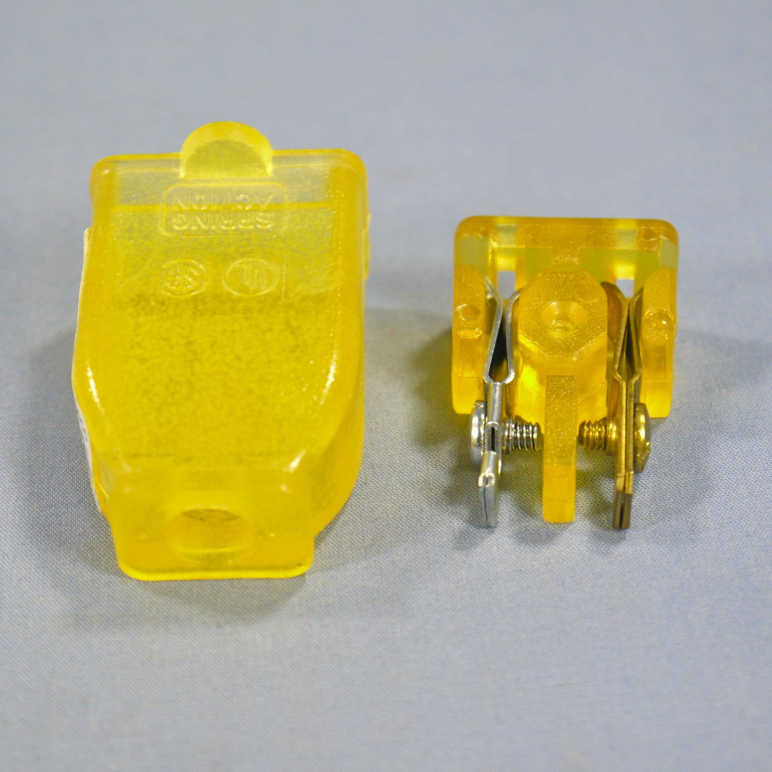 Cooper SA155GD Gold 1-15R Connector Cord End 15A 125V Non-Grounding Polarized