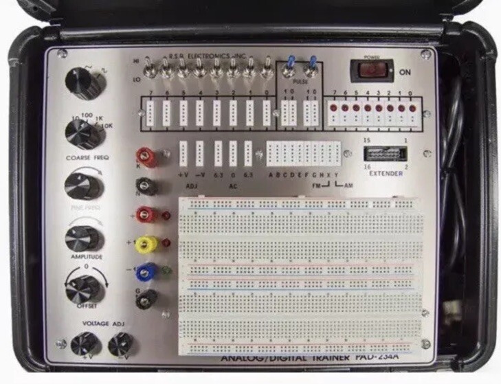 RSR Electronics PAD-234A Express Assembled Digital/Analog Trainer , Excellent