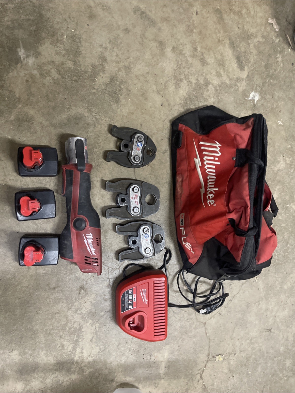 MILWAUKEE 2473 M12 FORCE LOGIC PROPRESS TOOL