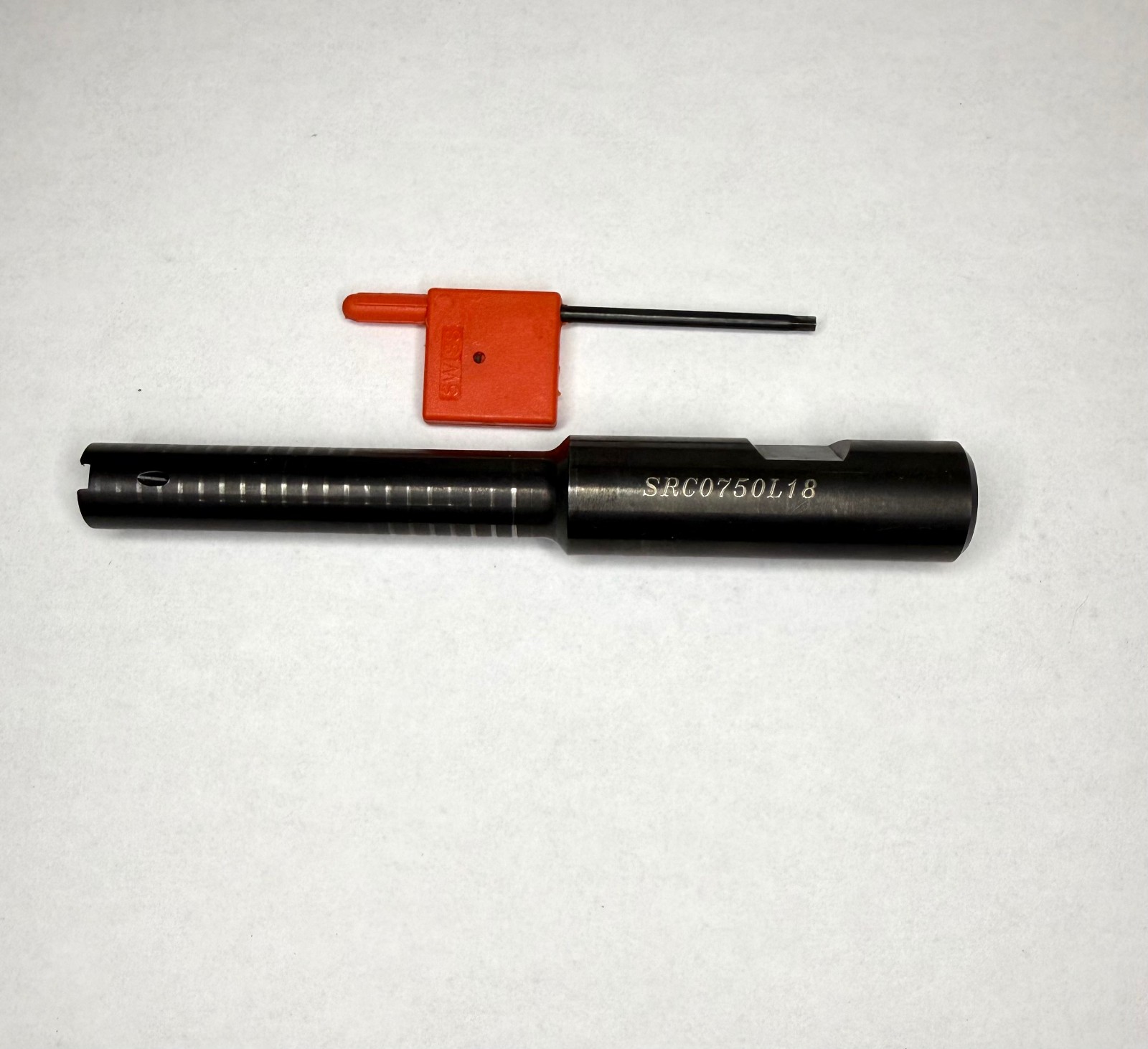 Carmex Int/Ext Indexable Thread Mill SRC0750L18 2.91″ Max Hole Depth, 3/4″ Shank