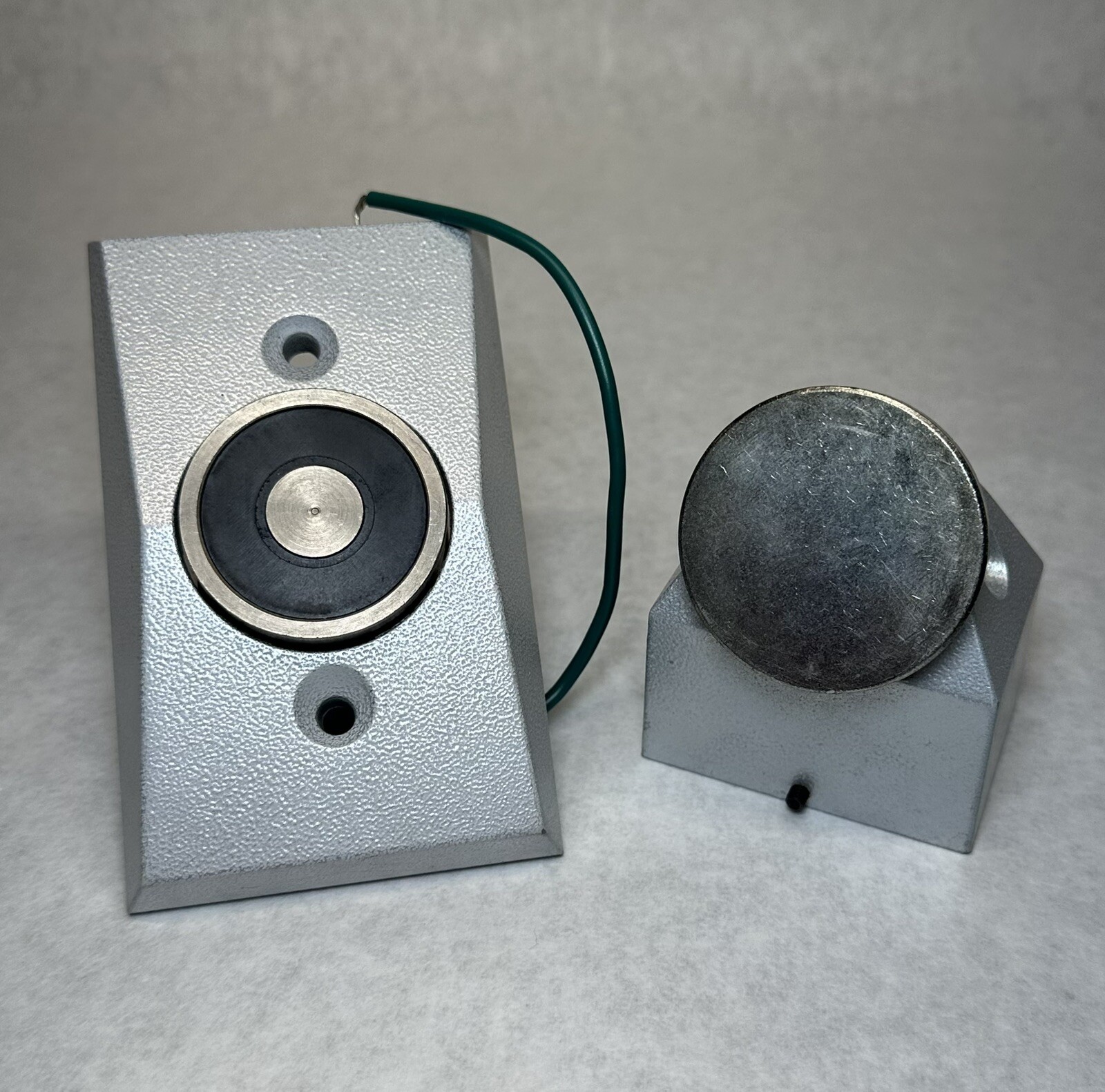 NEW LCN 7850SEM Sentronics Electro Magnetic Door Holder, SEM7850, Wall Mount