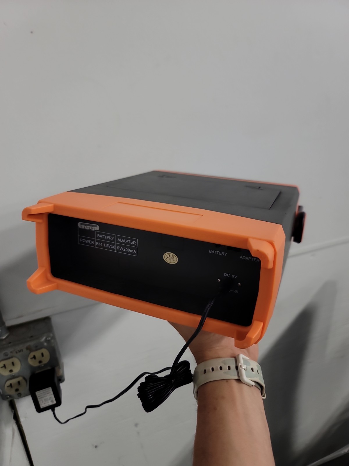 Tenma 2000 Count Benchtop Digital Multi Meter & Leads Charger Temp Probe 72-1055