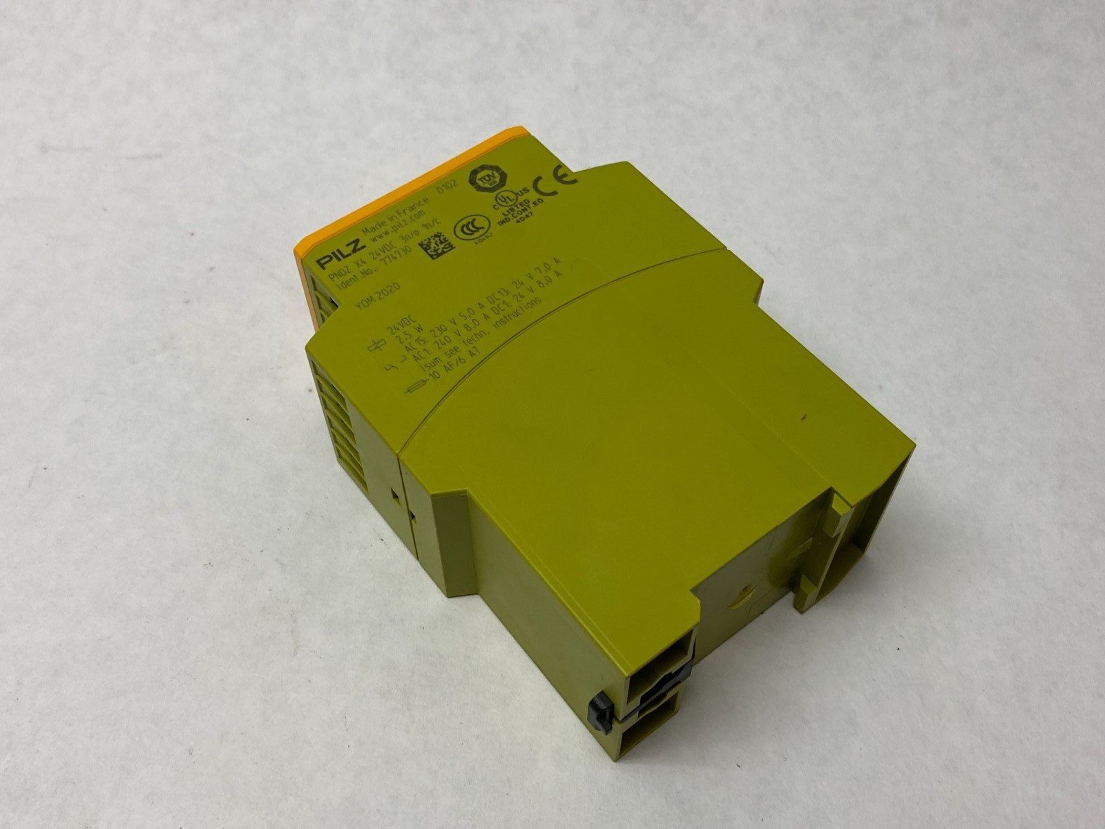 Pilz 774730 Standalone Safety Relay 1 or 2 Channel PNOZ X4 24VDC 3n/o 1n/c