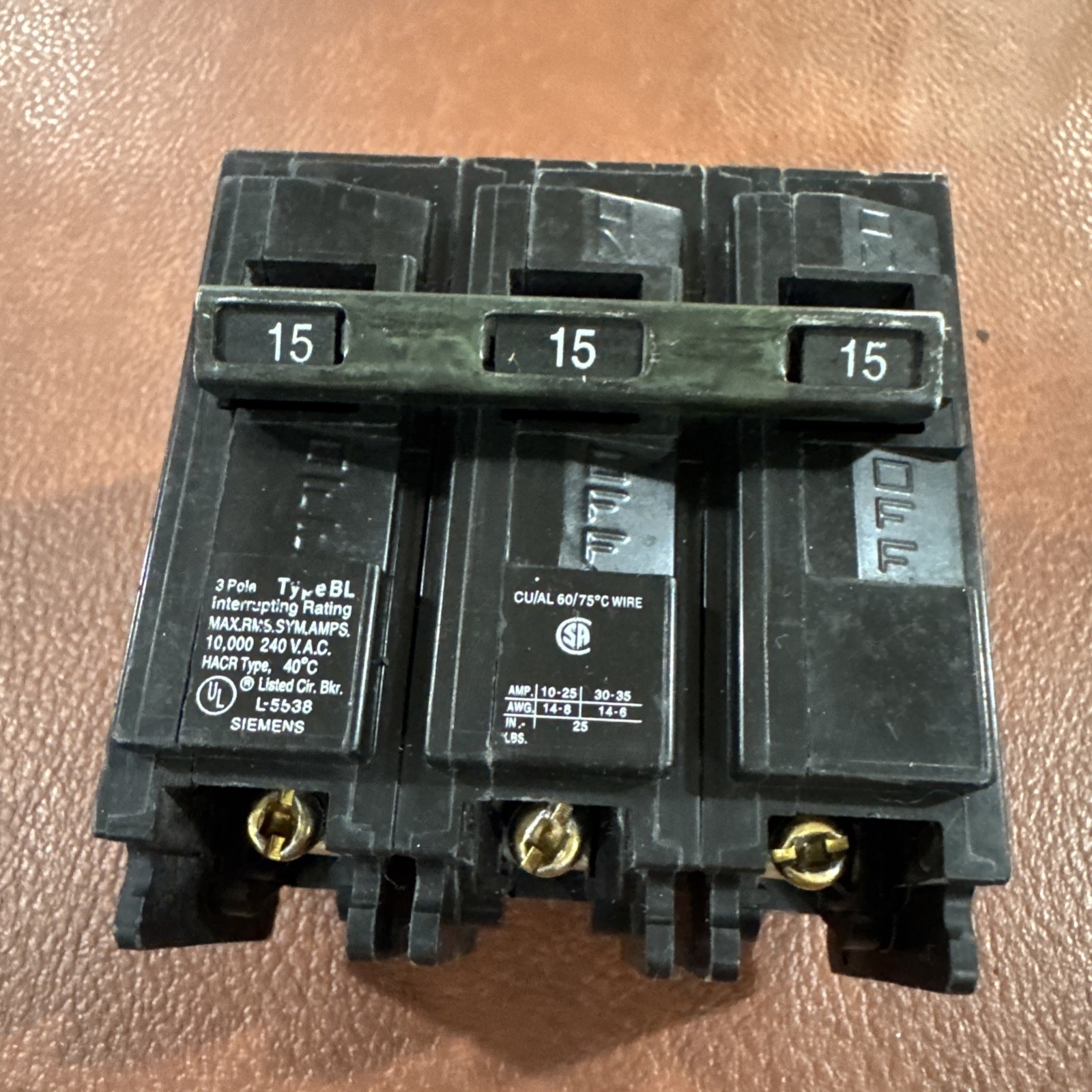 Siemens B315 3 Pole 15A 240V Bolt-on Circuit Breaker 15 Amp 3P