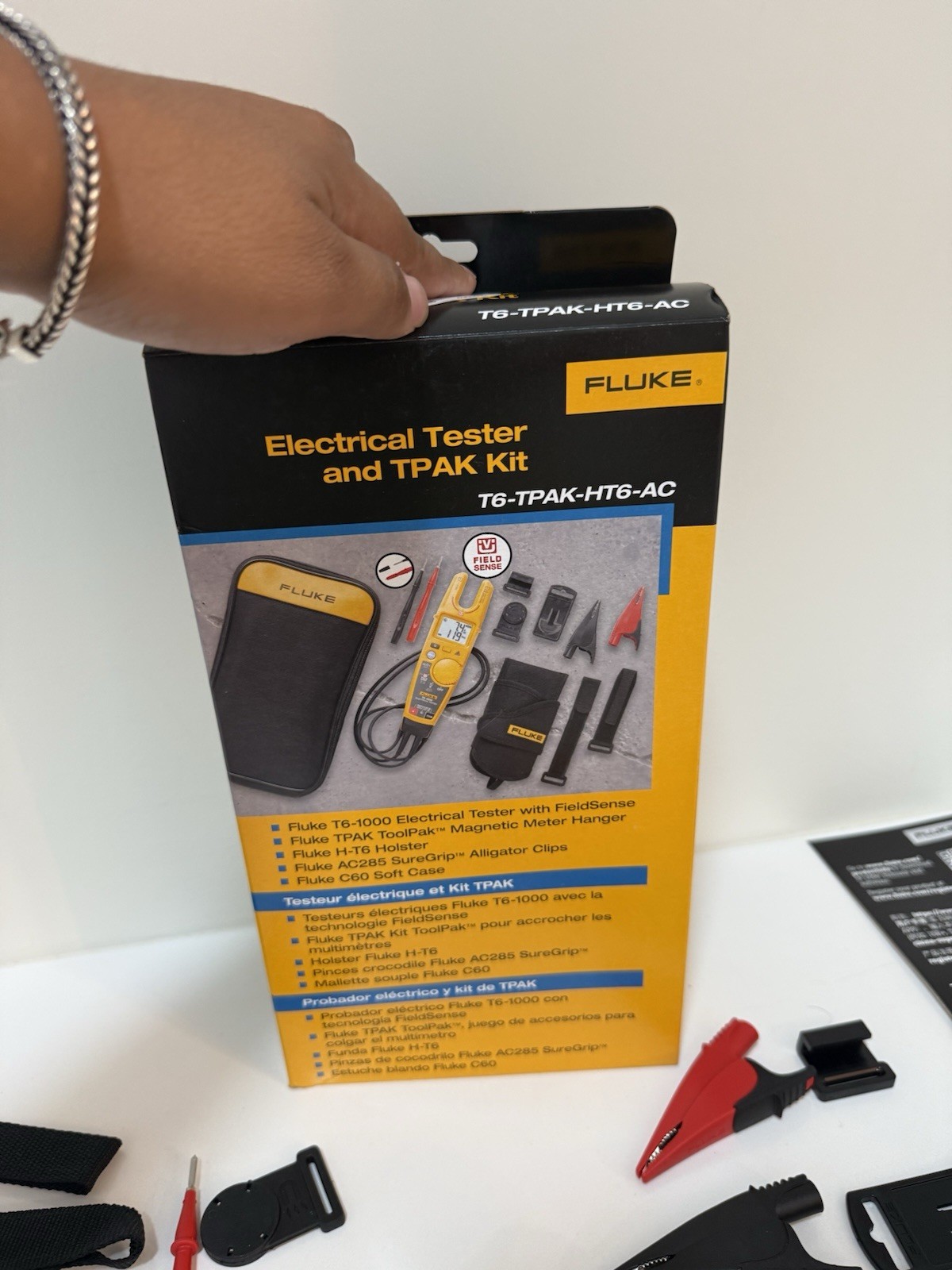 FLUKE T6-1000 ELECTRICAL TESTER W/ TPAK-HT6 AC285 KIT (NEW FACTORY SEALED) NEW
