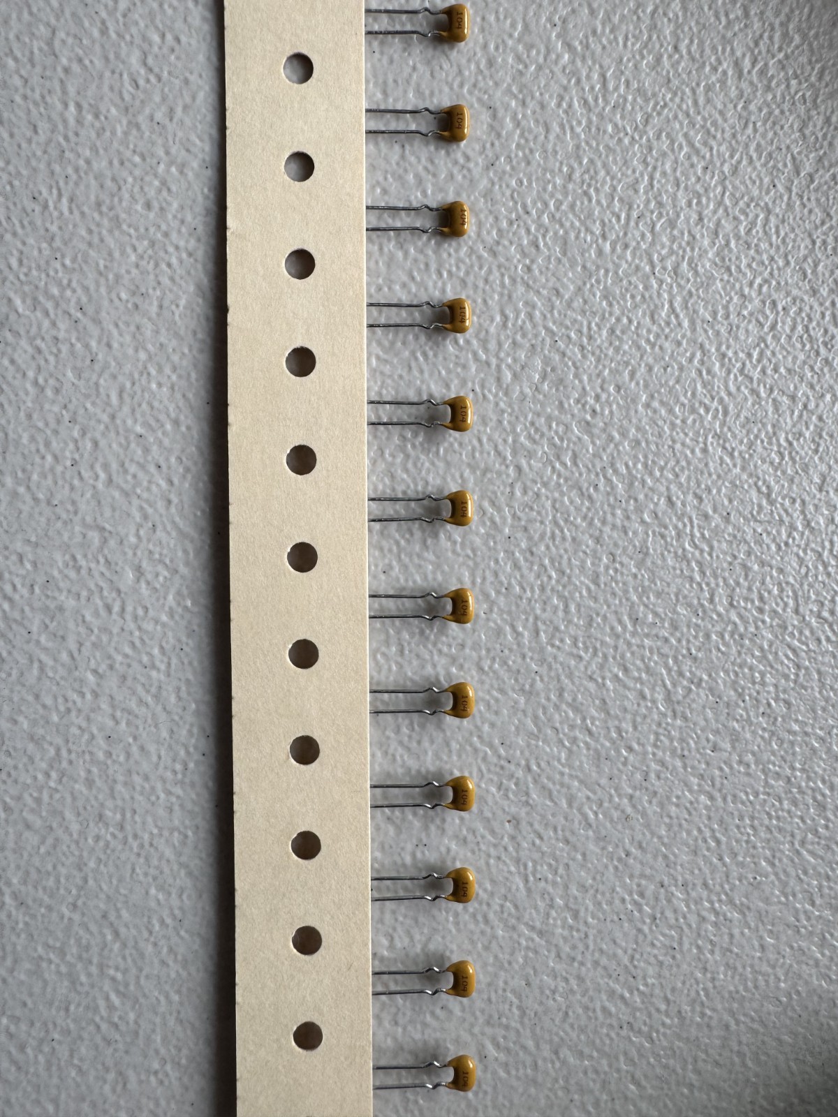 50 Pcs C324C104K5R5CA7334 KEMET Ceramic Capacitor 0.1UF 100nF 104 50V X7R Radial
