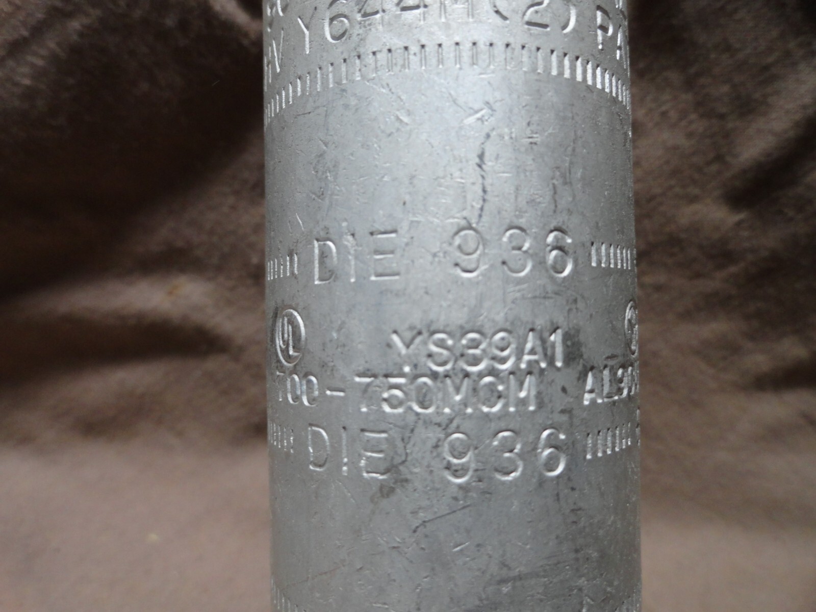 New Burndy YS39A1 Al Compression Splice,750 kcmil AL9CU Fast Free Shipping