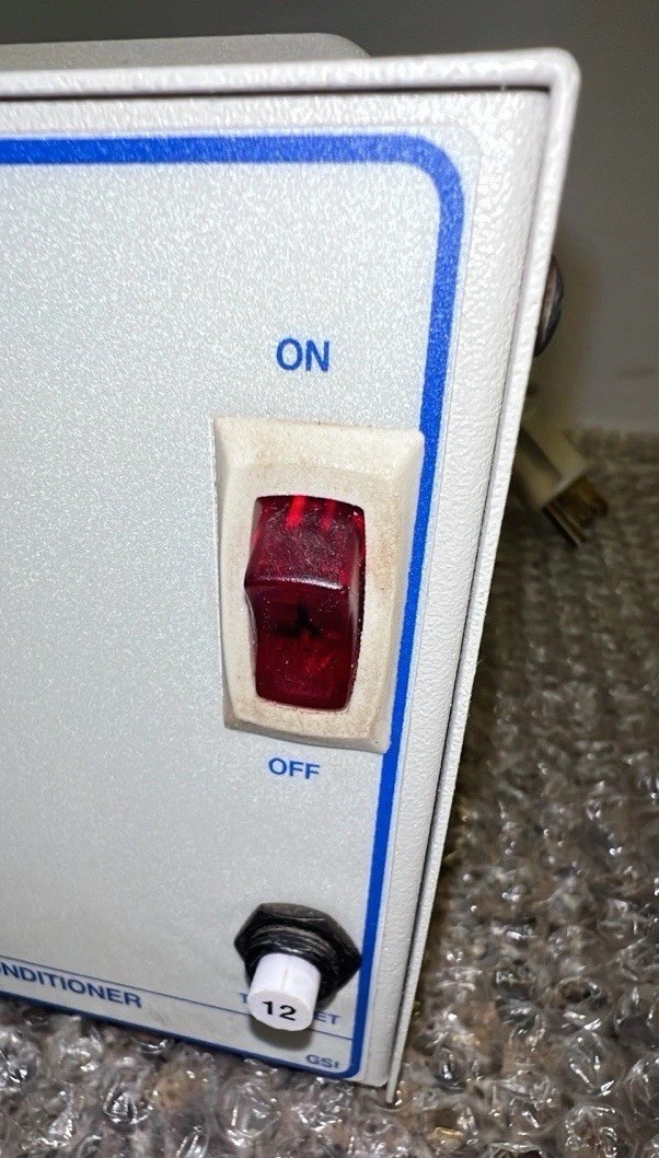 Tripp Lite LC-1200 Voltage Regulator W/ Isobar Spike/Noise Suppression 87-140V