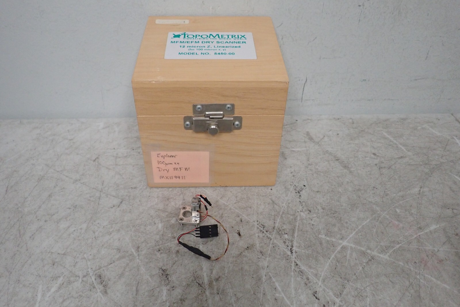 TopoMetrix MFM/EFM Dry Scanner 5450-00 Explorer 100μm xy 12μm z MX119911