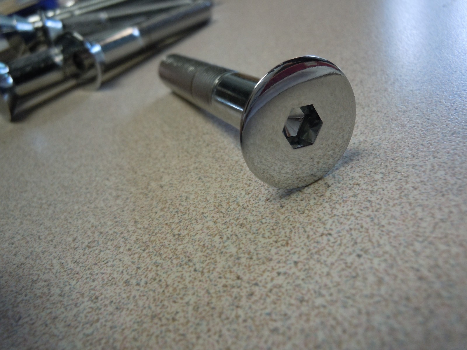 3/8″ x 2-1/2″ ASTM F83 Hex Drive Chrome Finish Alloy Steel Flat Socket Cap Screw