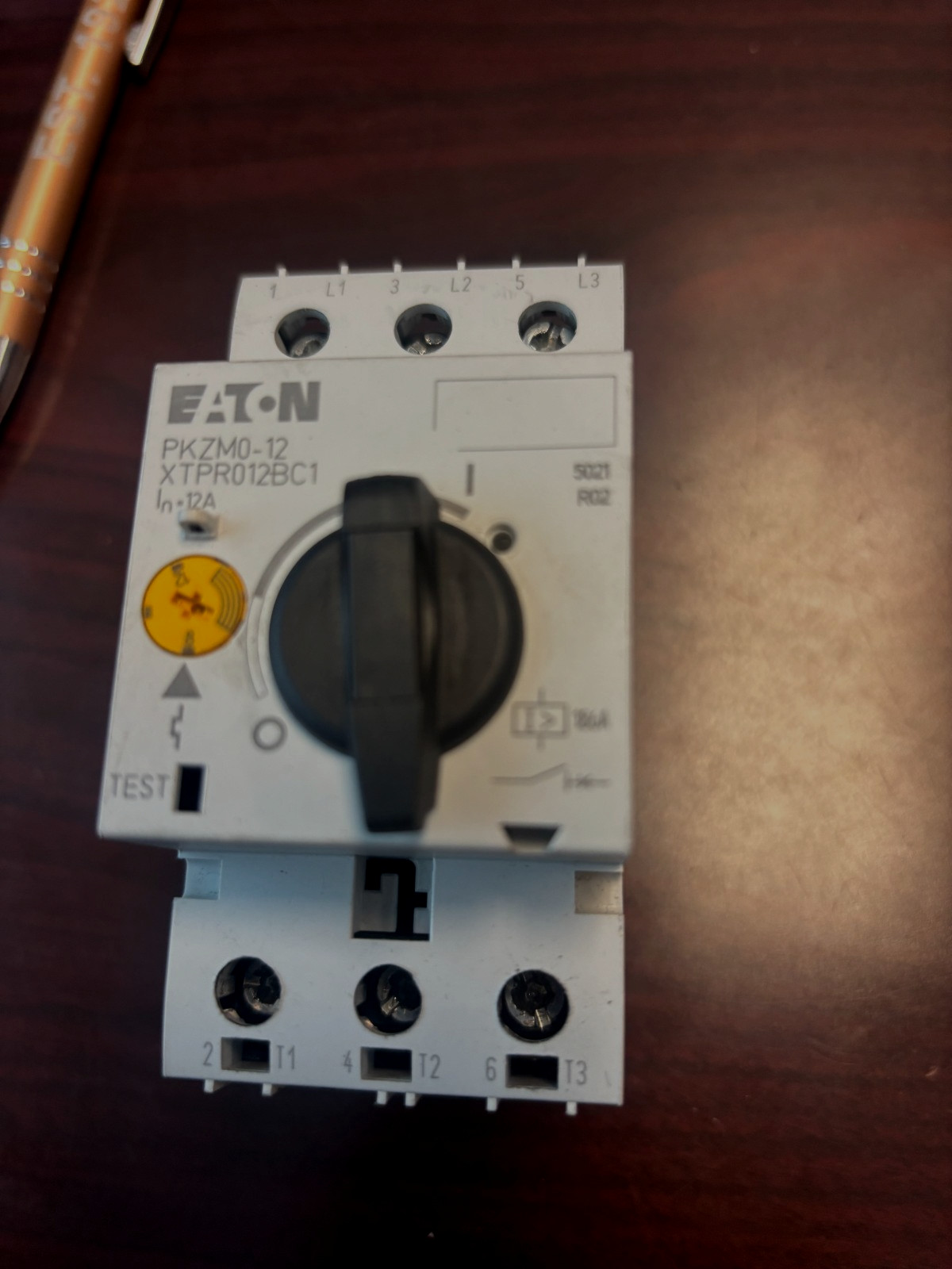 Eaton PKZM0-12 XTPR012BC1 Manual Motor Starter, Open Toggle, 12A IEC
