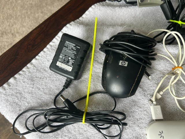 LOT OF MISC COMPUTER / PHONE / TV CABLES WIRES SPEAKERS CHARGERS