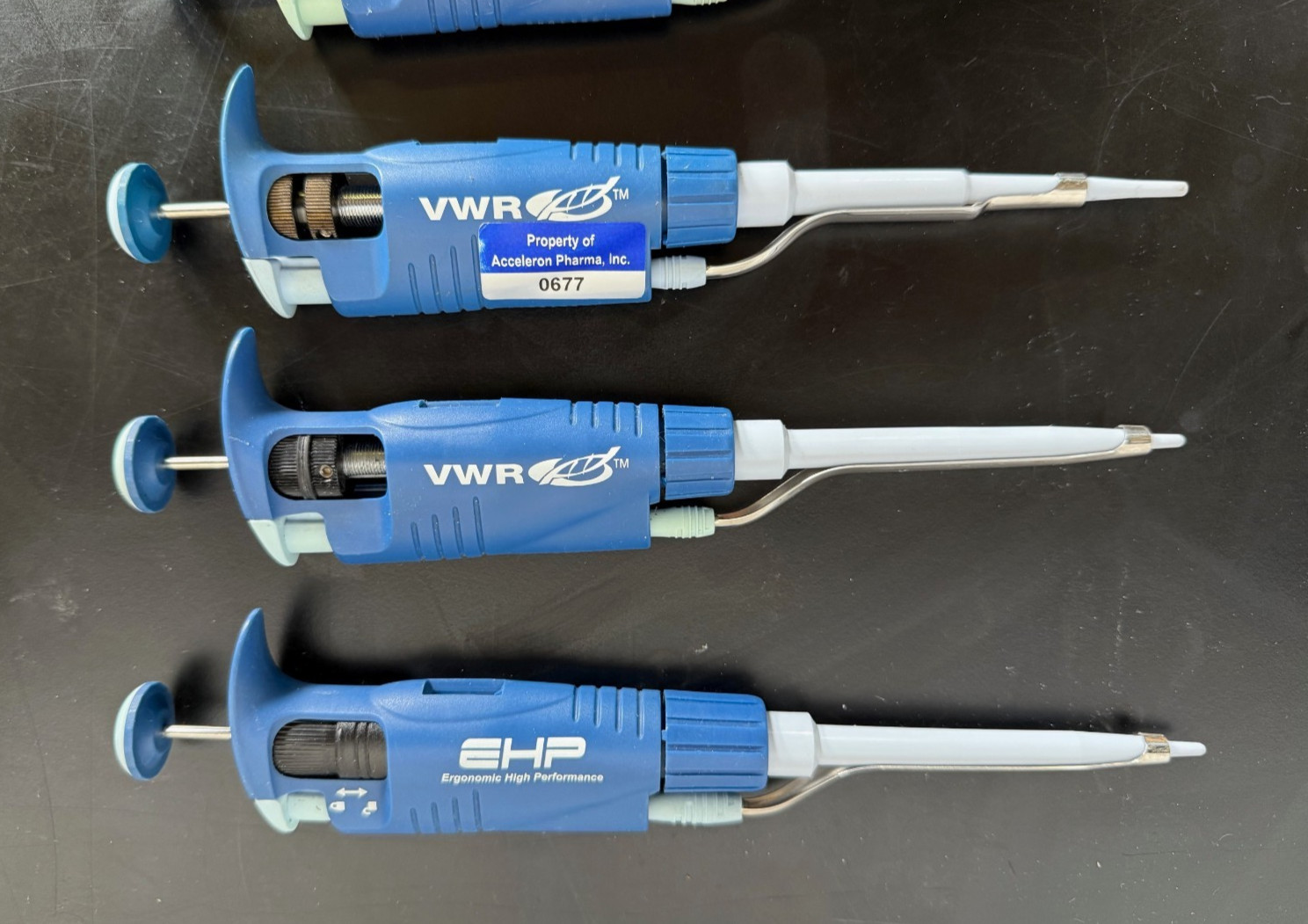 VWR Set of 6 Adjustable Pipettes 0.1-2, 0.5-10, 2-20, 10-100, 20-200, 100-1000uL
