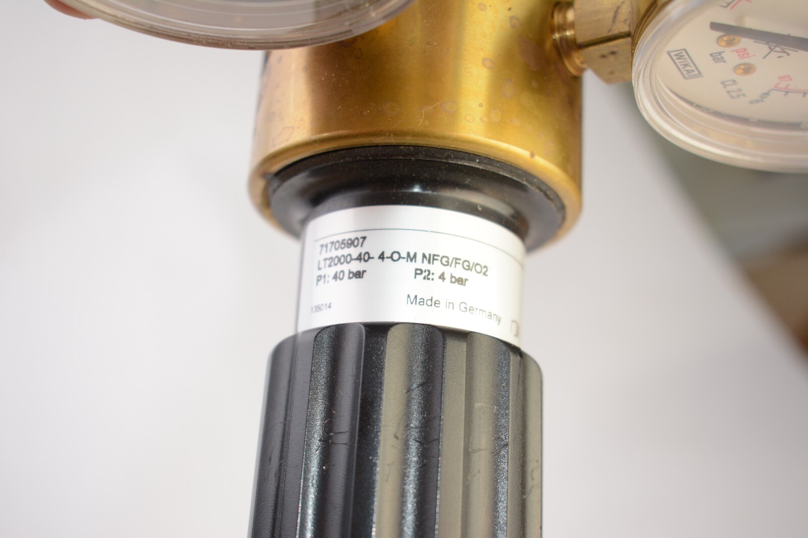 SPECTRON PRESSURE REGULATOR LT2000-40-4-NFG/FG/O2