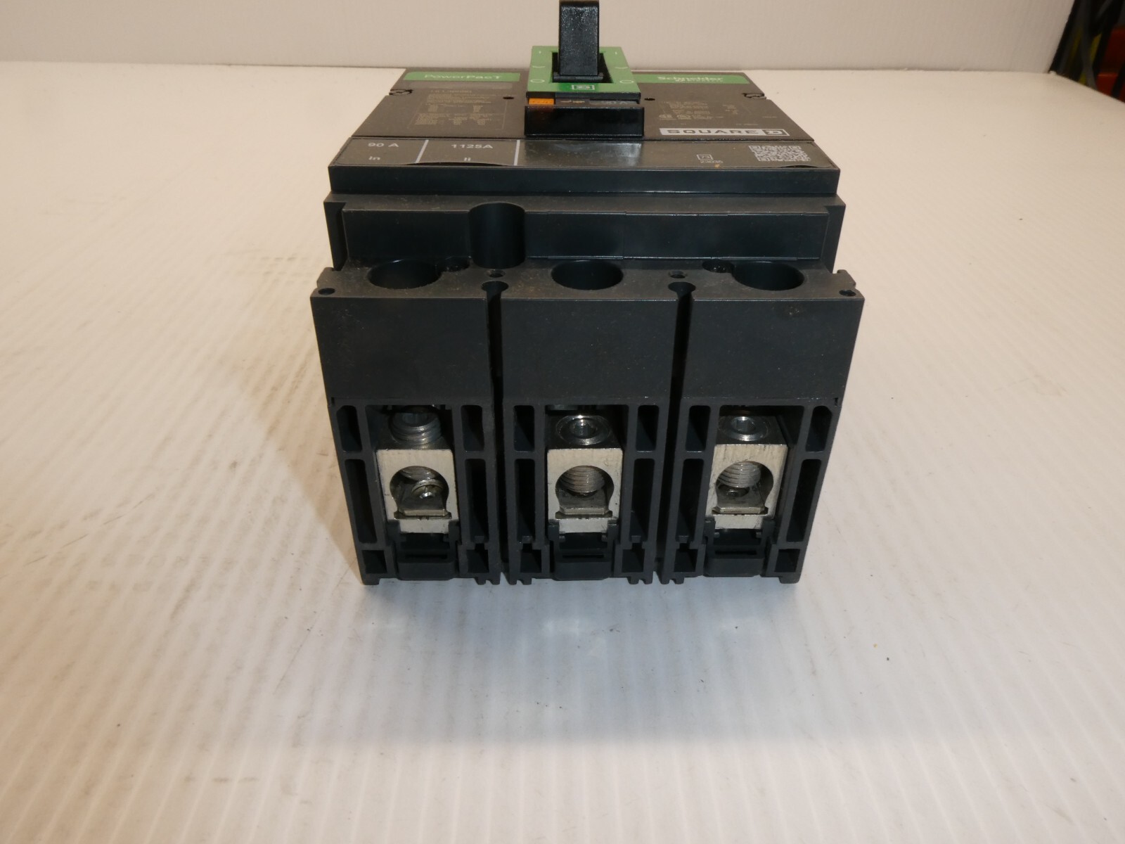 Schneider HLL36090 PowerPacT H 90A, 3 pole, 600VAC, 50kA, lugs, thermal magnetic