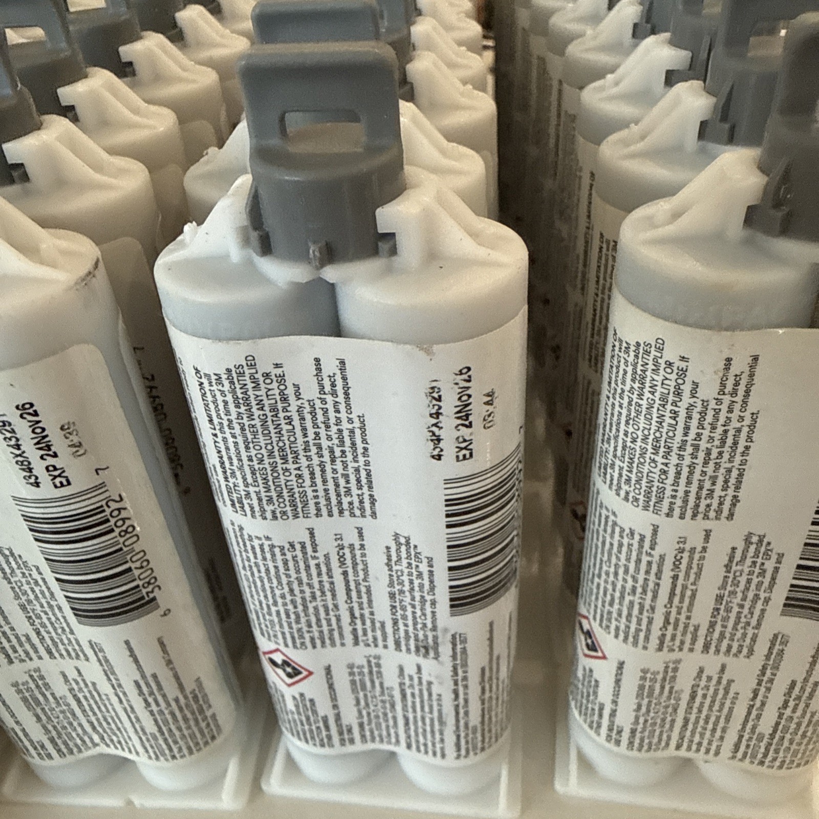 3M Scotch-Weld Epoxy Adhesive DP190 Gray 48.5mL – 1 each Expiration 11-24-2026
