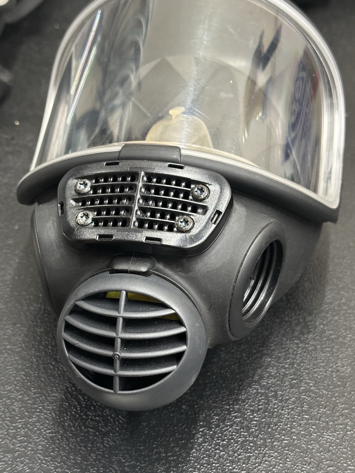 Scott Safety™ M120 CBRN Facepiece 013022 M/L Gas Mask
