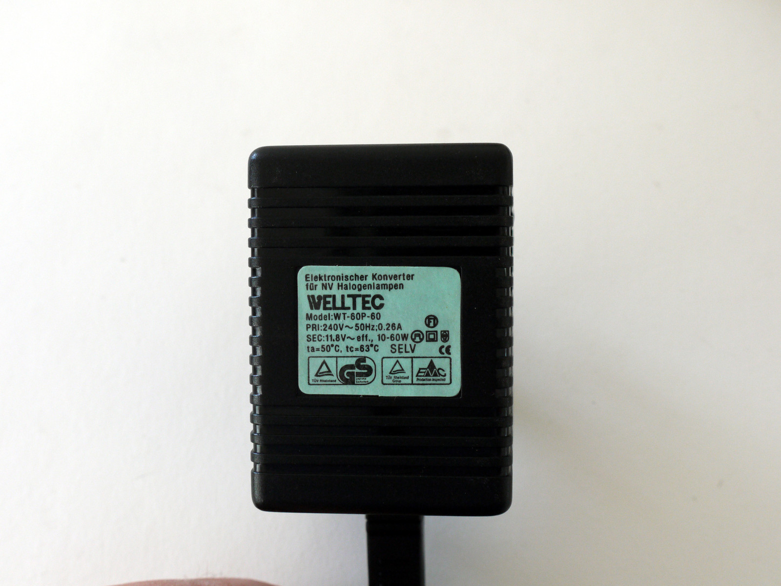 HONG KONG STYLE 12 VOLT ELECTRONIC TRANSFORMER PLUG SET 240V AC INPUT 12V OUTPUT