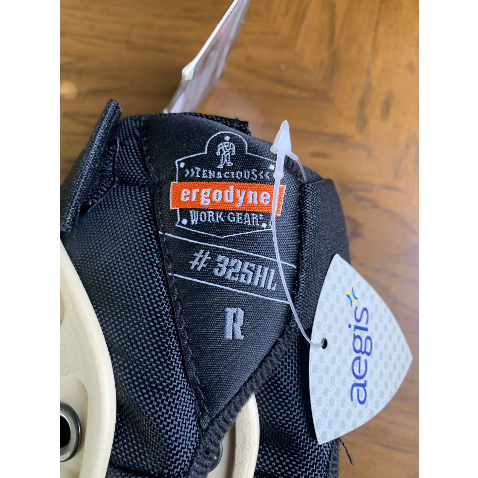 Ergodyne ProFlex 325HL Non-Marring Knee Pads Tan Cap