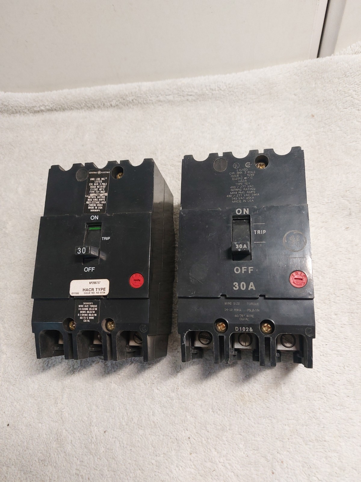 GE TEY330 30A 480V 3-POLE CIRCUIT BREAKER (LOT OF 2)
