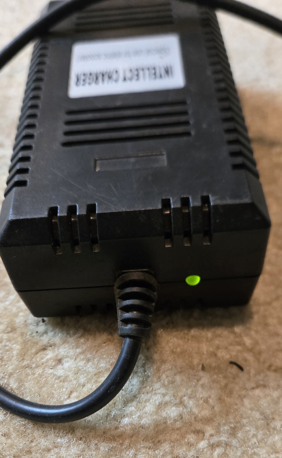 CWT Class 2 Battery Charger In 100V-240V 50-60Hz Out 29 V 1.0A 3-Prong