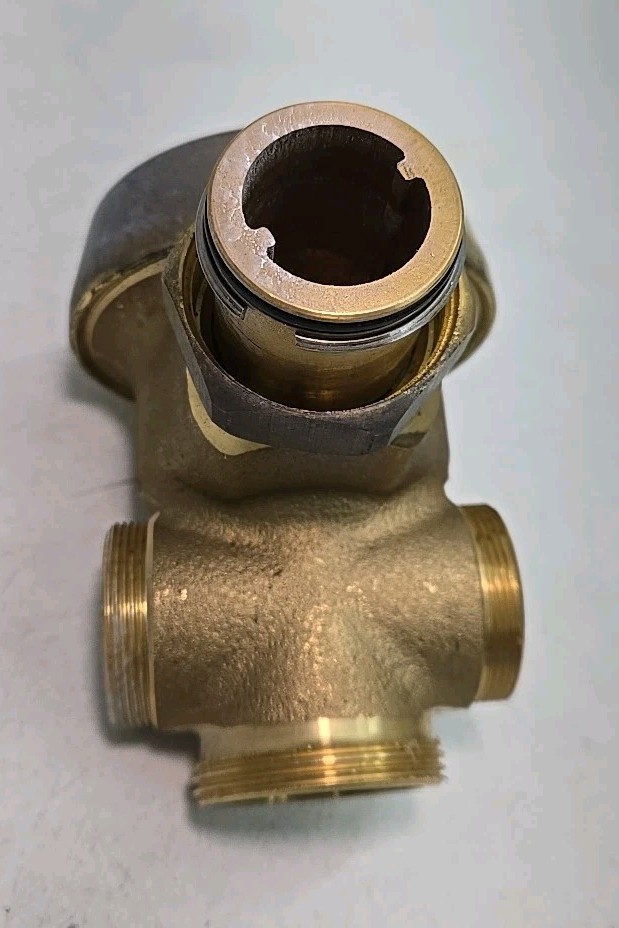 SLOAN Royal Flushometer Model 152 Brass 3.5 GPF Valve Body