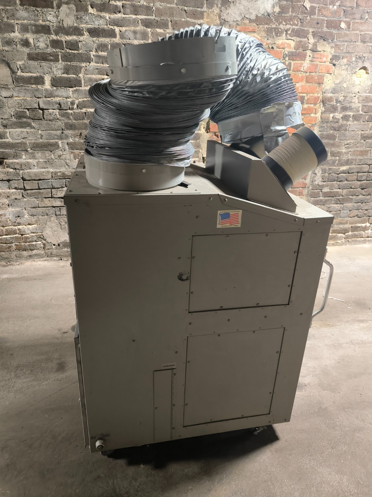Air Rover XL2400 Commercial Portable Air Conditioner 27400 BTU/HR 208/230 V 1 PH
