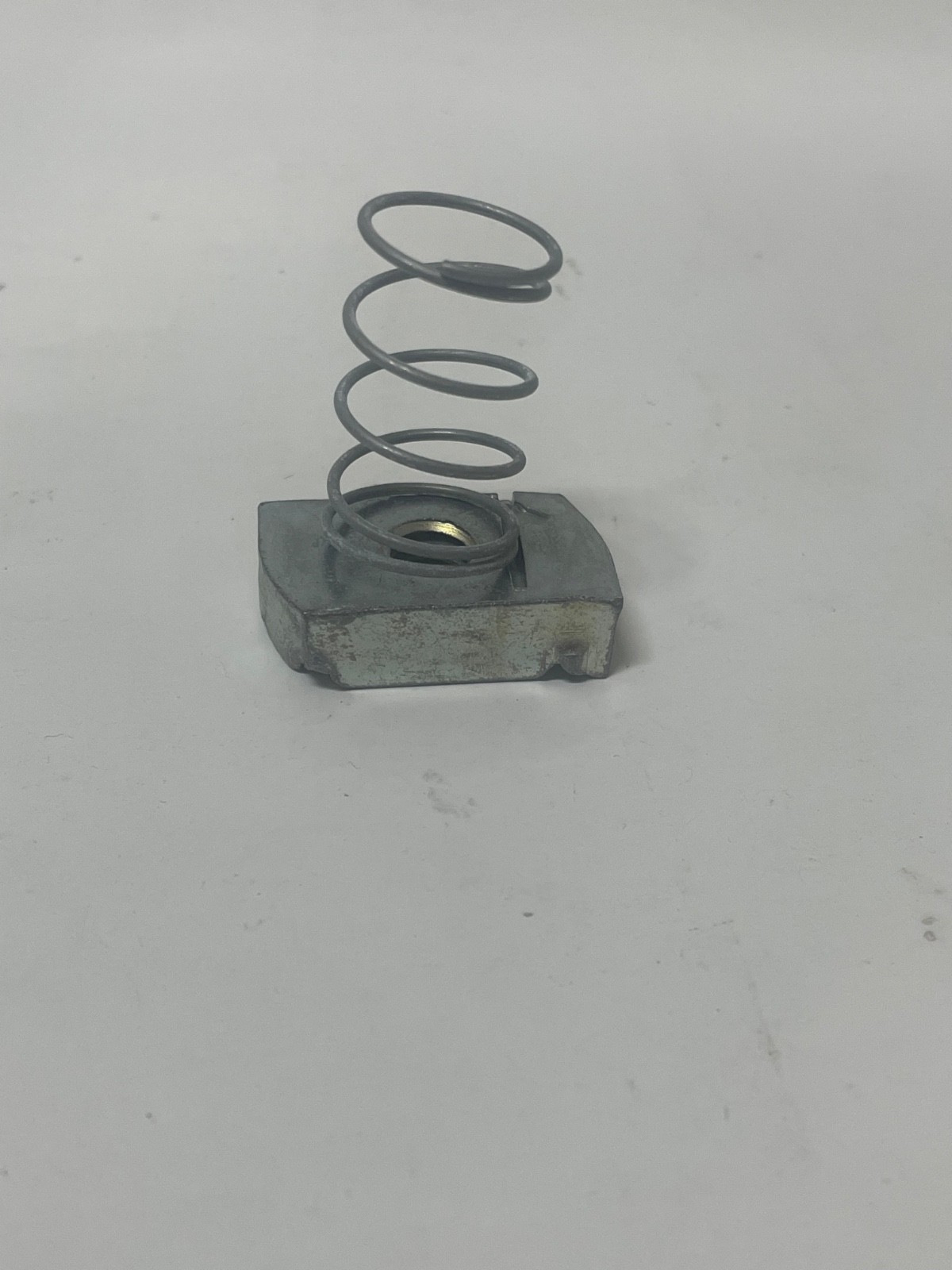 100 Count Box Unistrut Strut Channel Nut with Spring 3/8″-16 Electro-Galvanized