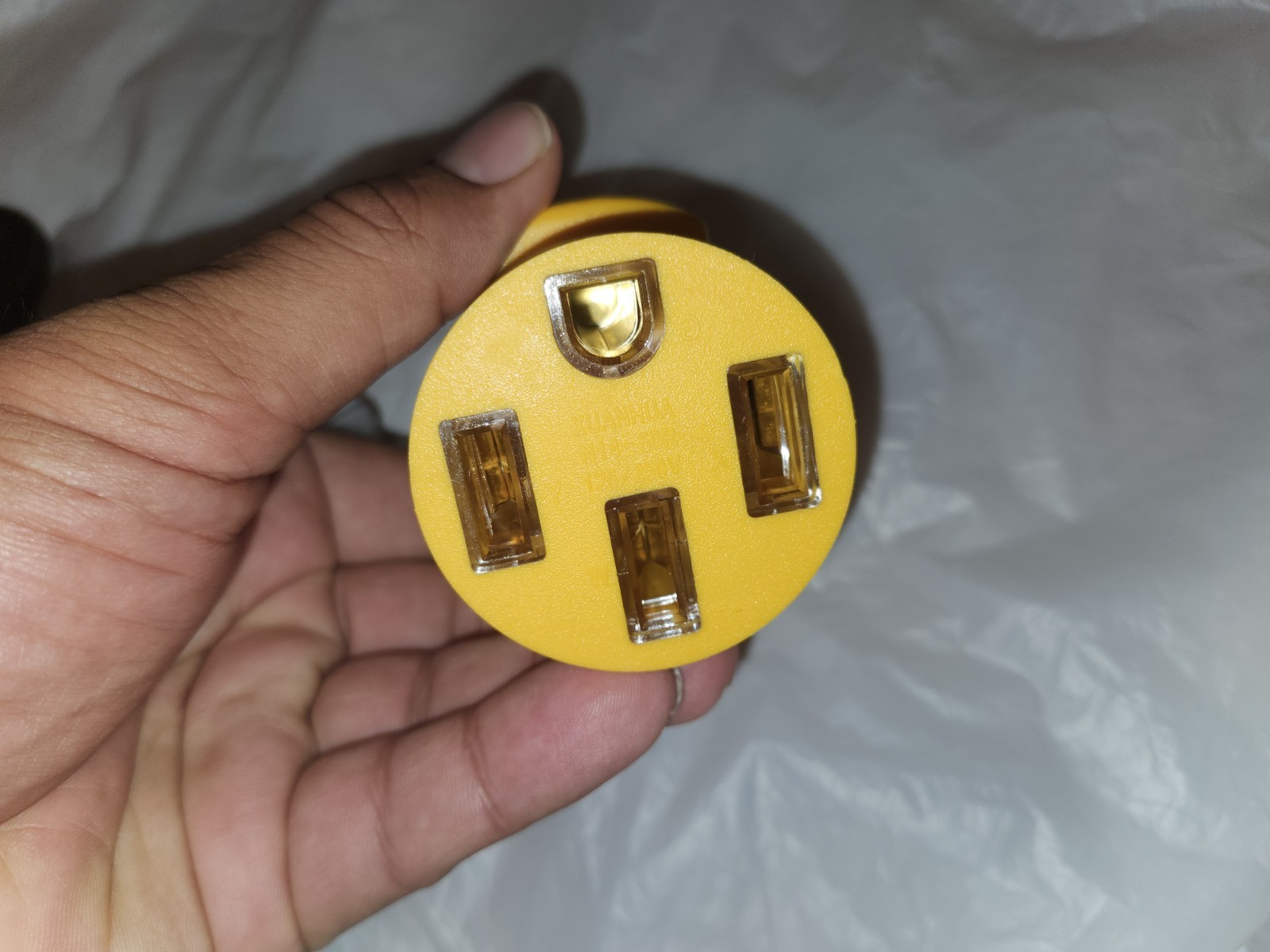 Mecmo XUANHUA N14-50R, rated for 125/250V Adapter Connector