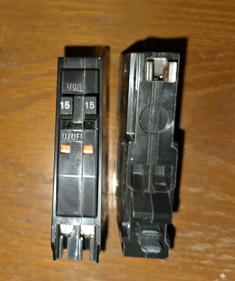 2 SQUARE D QO1515 TANDEM 15 AMP BREAKER (no hook) NEW