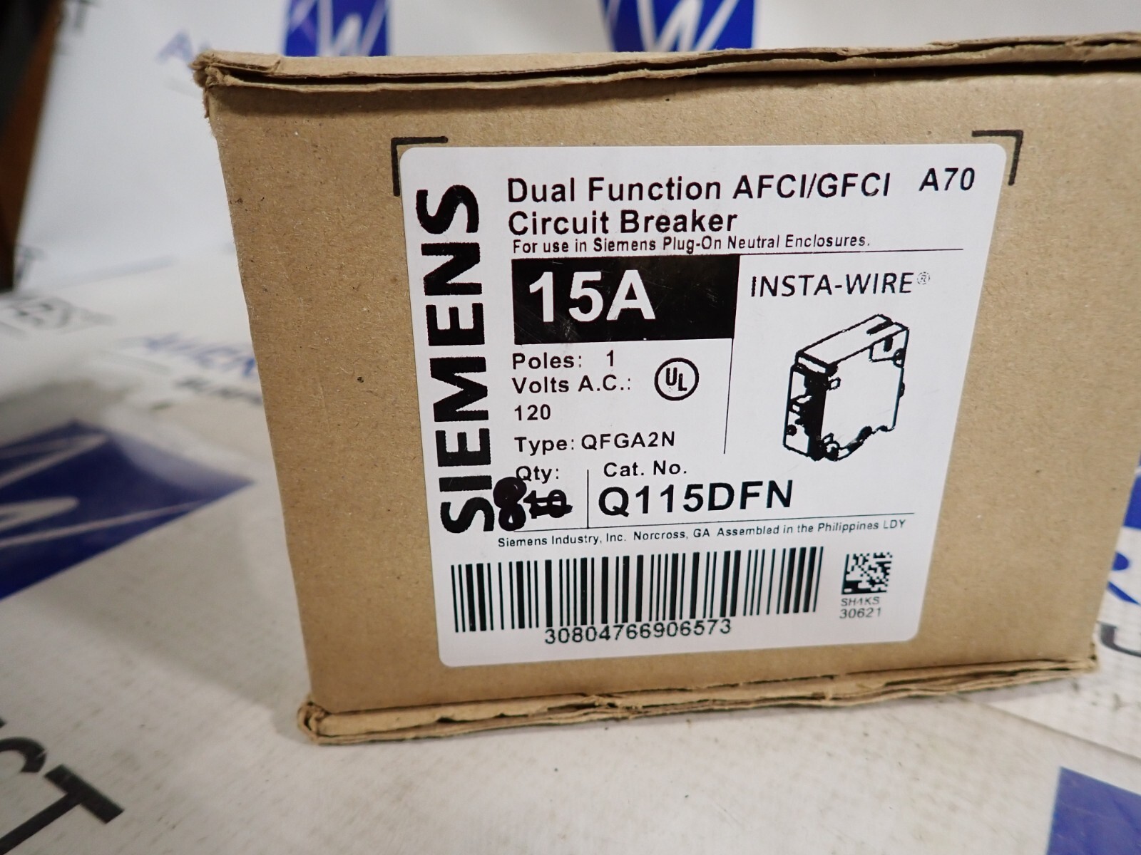 1 New Siemens Q115DFN Plug in 15 amp Breakers 120v AFCI/GFCI Plug on Neutral