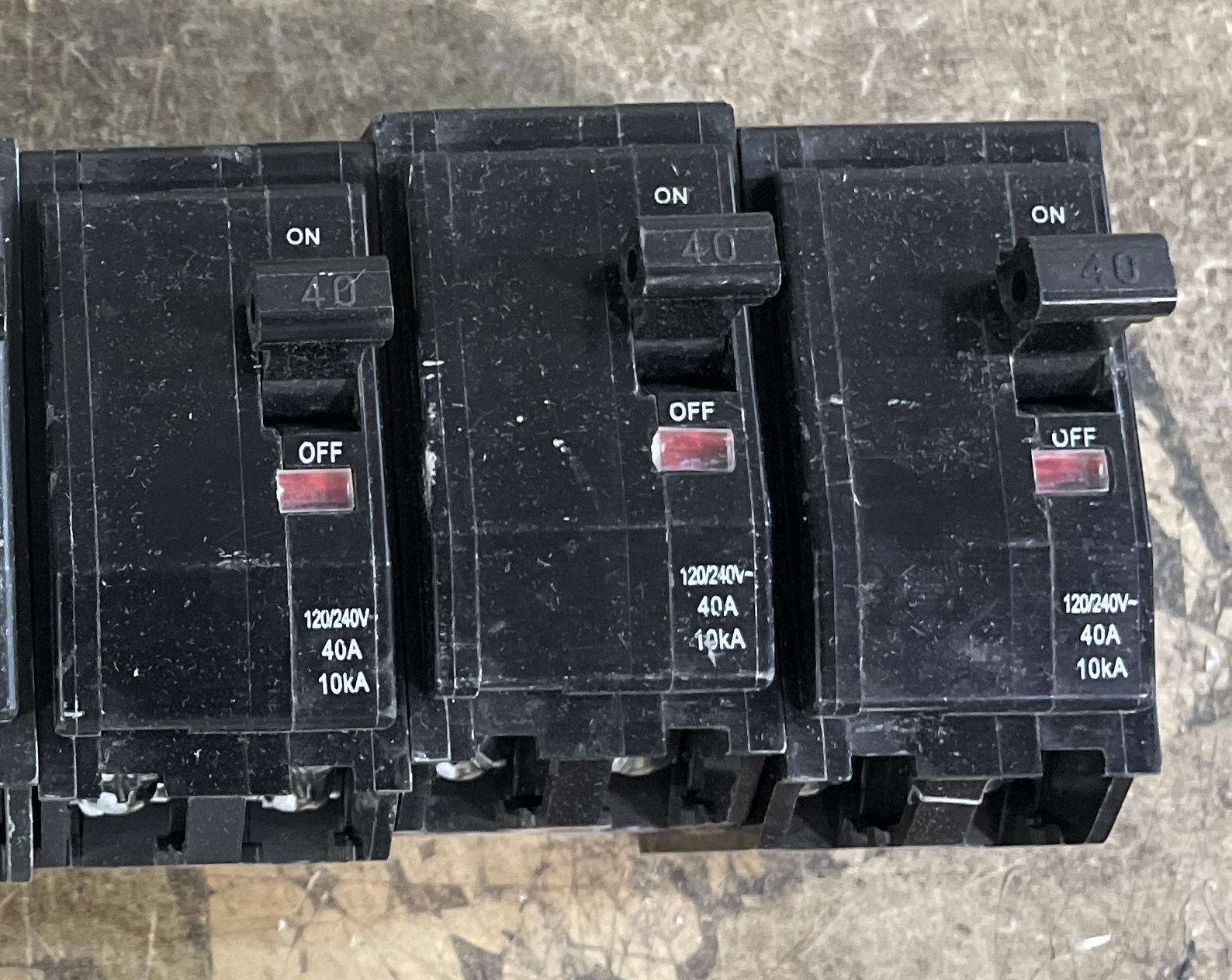 Square D QO240-OEM 2 Pole 40A 120/240V Mini Circuit Breaker QO240CP – Lot of 4