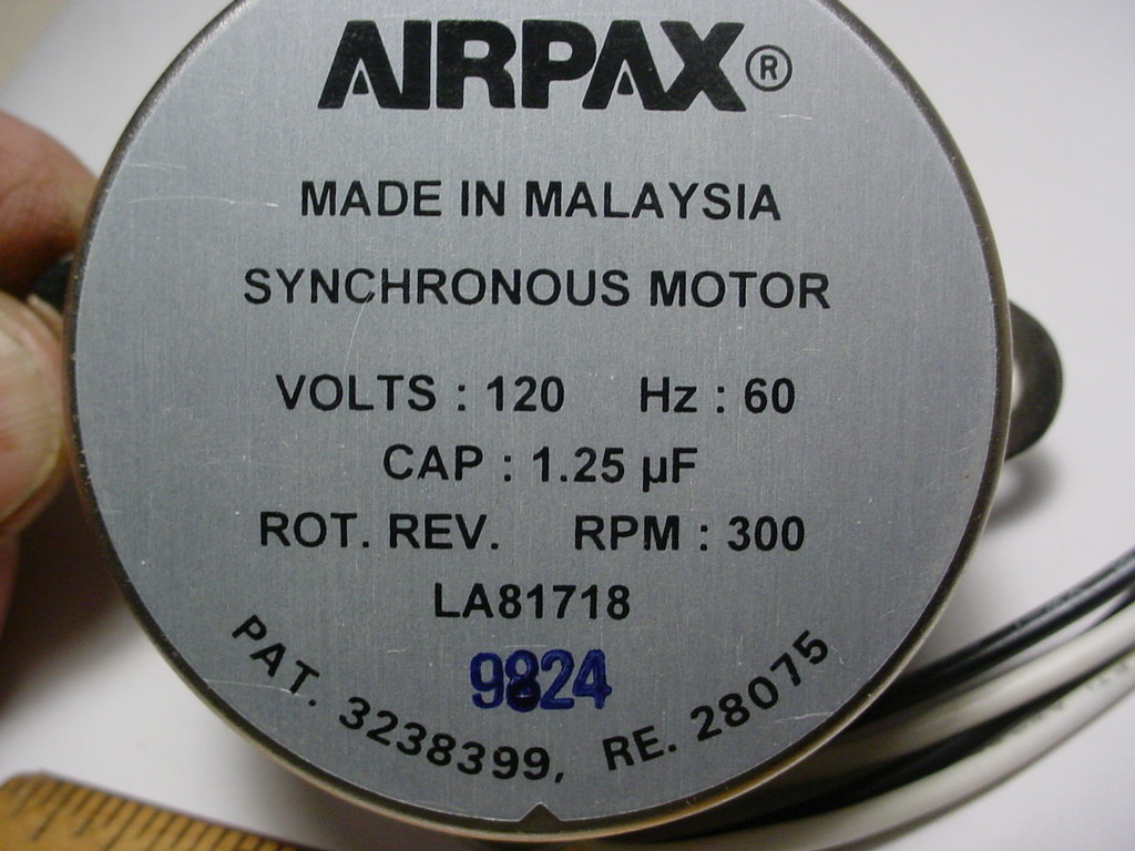 Airpax LA81718 synchronous motor 300 rpm 115 volt Lot of 2 pcs