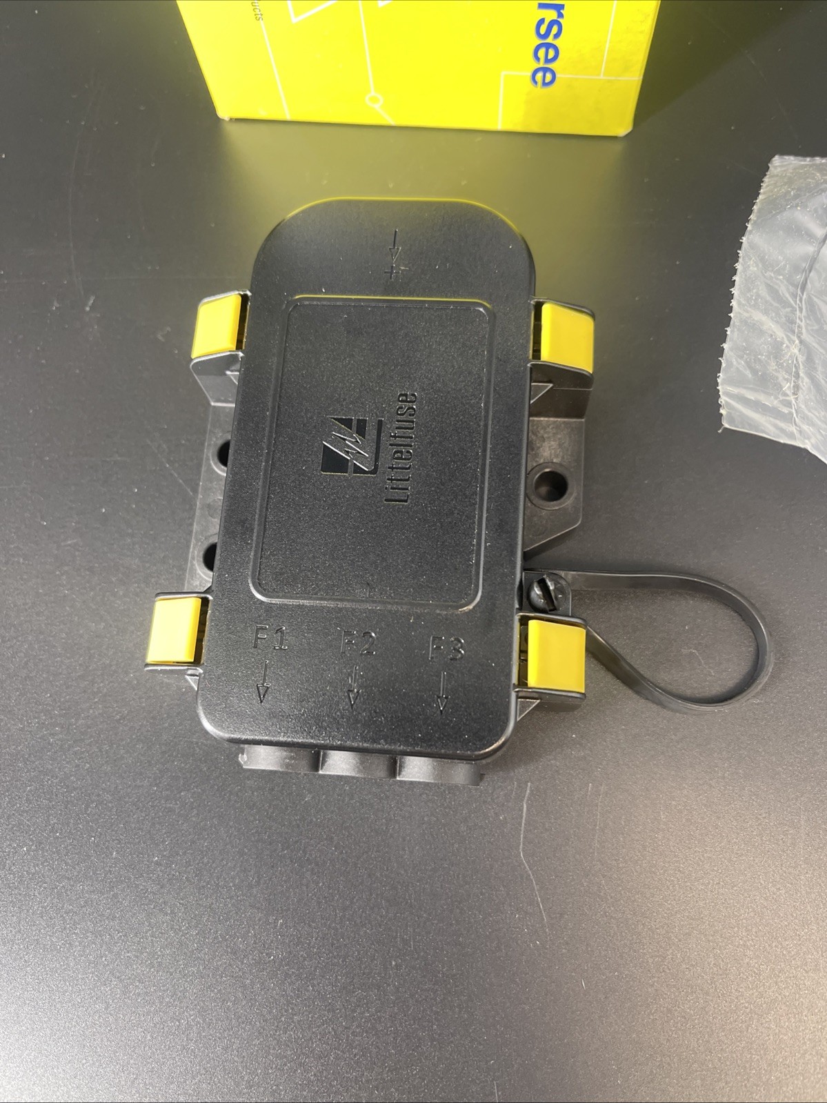 Littelfuse 04980933.X 3 Way Sealed Midi Holder(EBLO2)