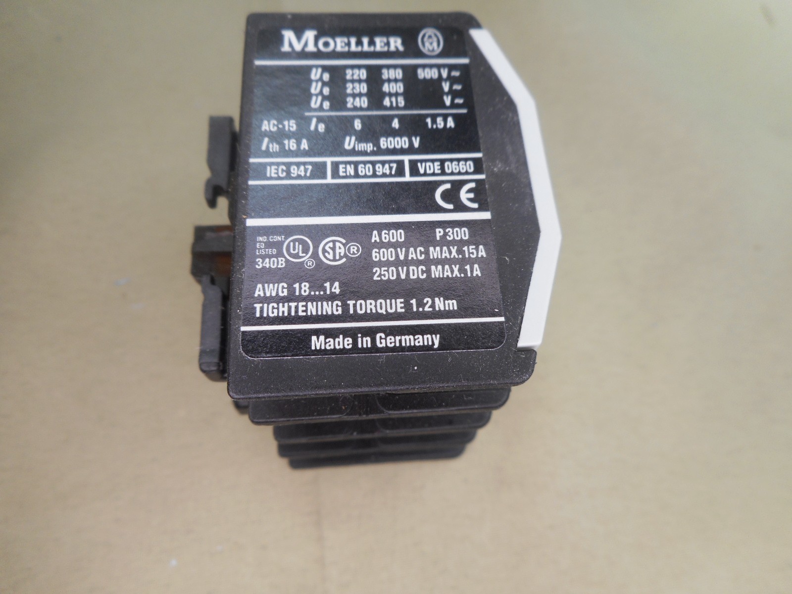 Moeller 04DIL auxiliary contact (NIB)