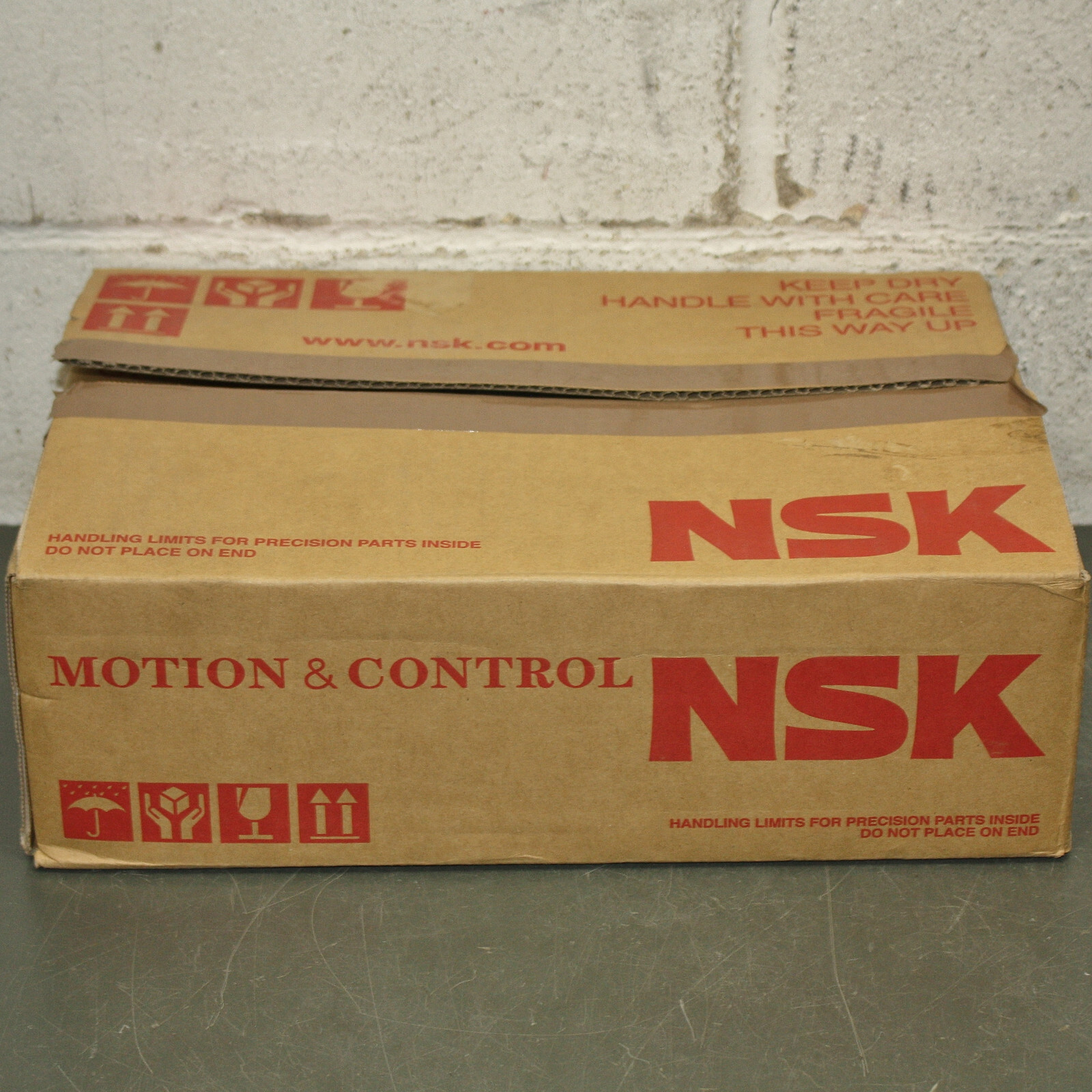(10) NSK Radial Ball Bearings B17-102DG48, 47mm x 14mm x 17mm, Straight Bore