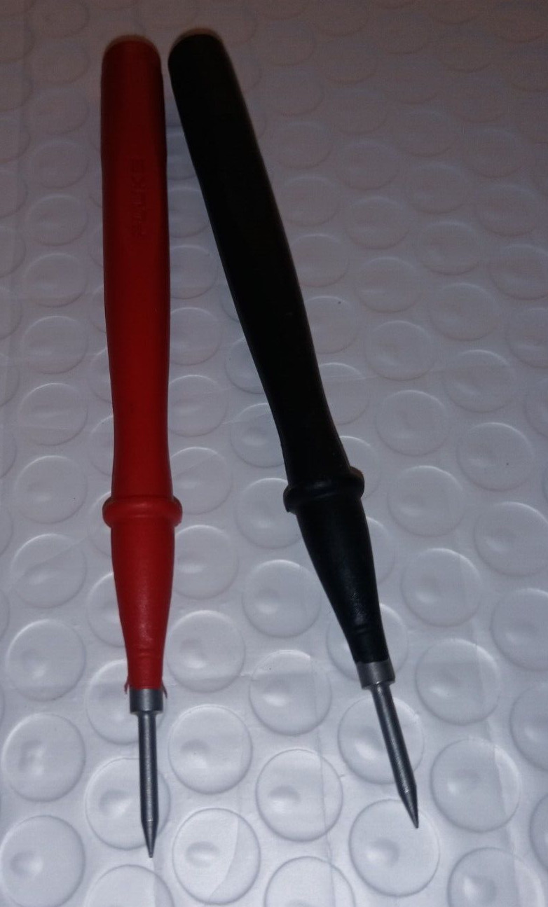 Genuine Fluke TP220 SureGrip Test Probes for TL222/TL224 / Red & Black color