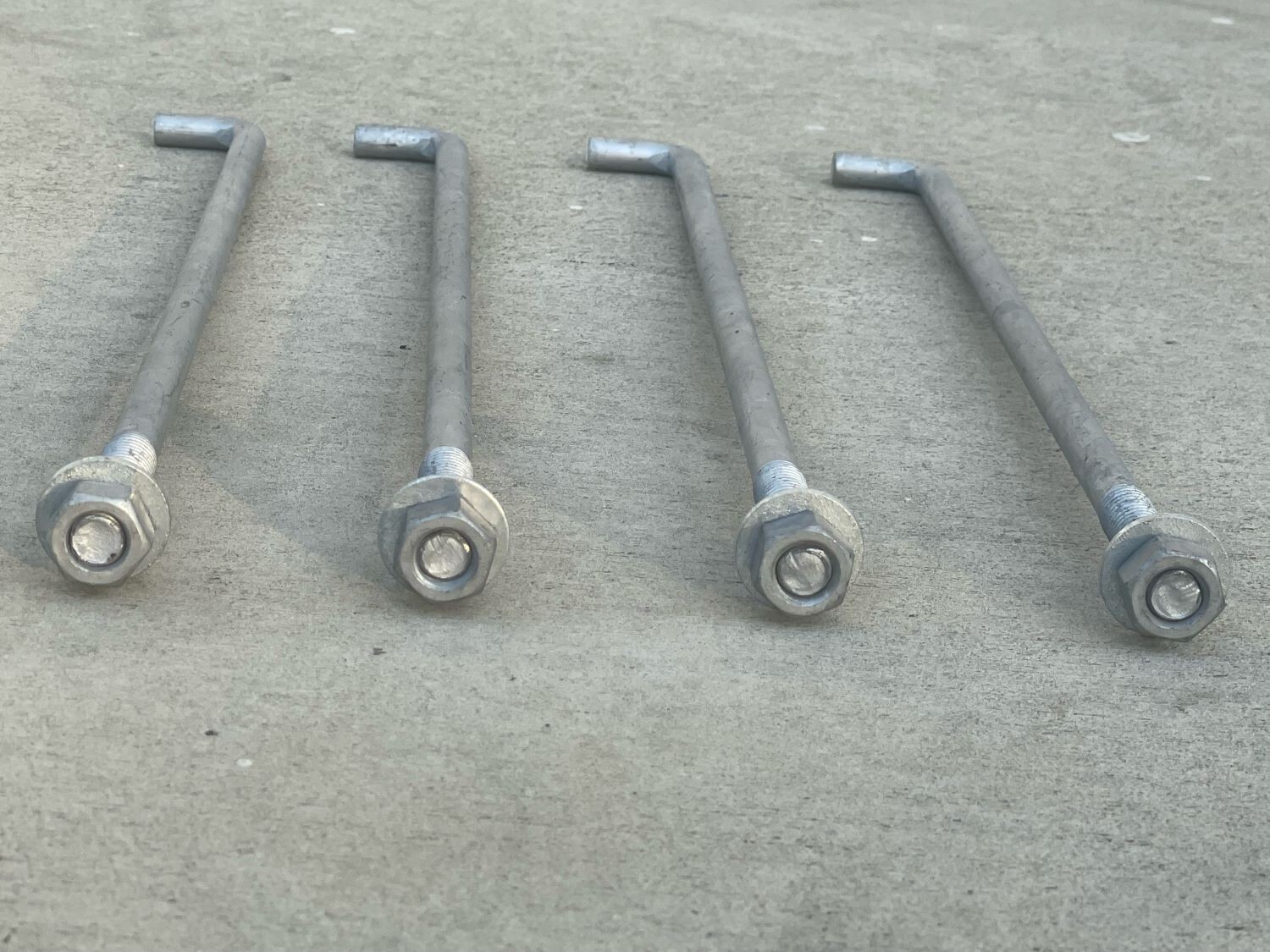 Sandbaggy 1/2″ x 18″ Threaded Concrete Anchor L-Bolts – Hot Dipped Galvanized
