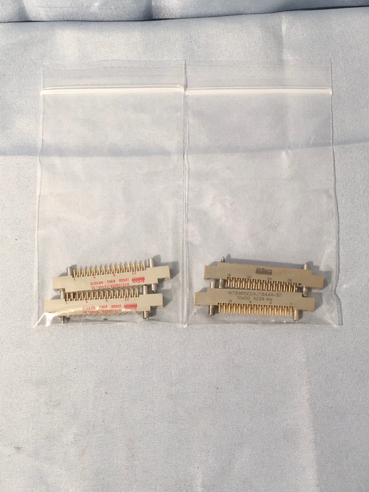 4 NEW Airborn WTB30SED9JTB444-3 Mil-Spec Connector w/ Pins NSN: 5935-01-281-2951