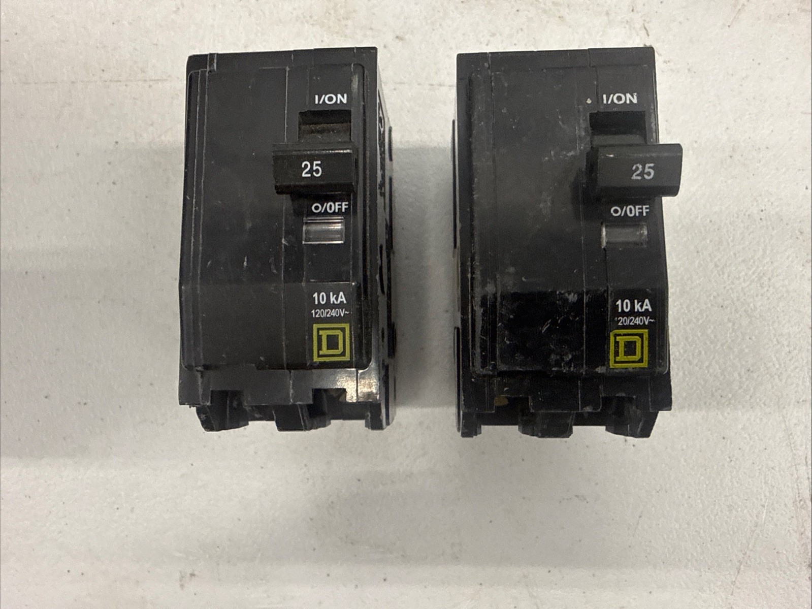 USED Square D QO225 25 Amps 120/240 Volts 2 Pole Circuit Breaker Lot 2