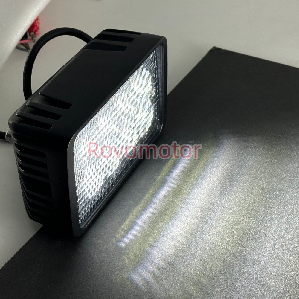 For John Deere 5220,5230,5240,5250,7210,7220,7230,7240,7250 LED work Lights 2PCS