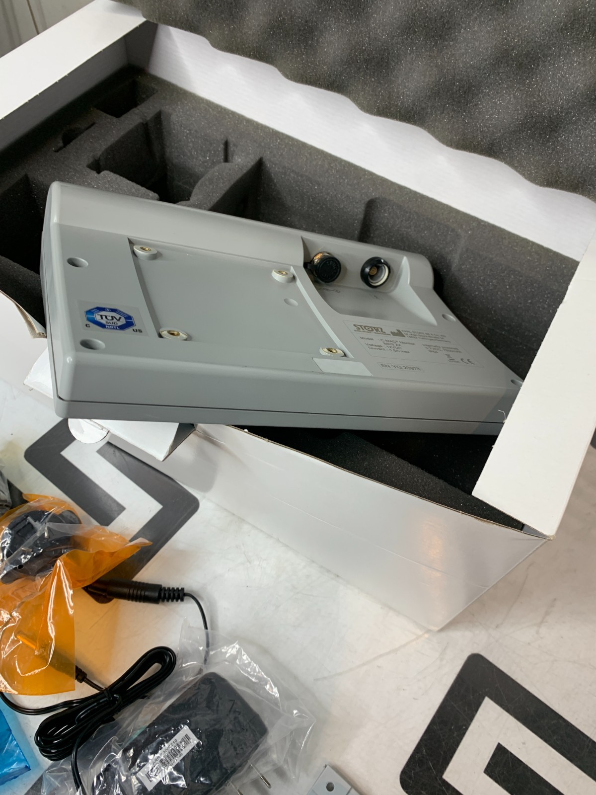 Karl Storz 8403 ZX C-MAC Video Laryngoscope Monitor Power Supply GOOD Bat 8403ZX