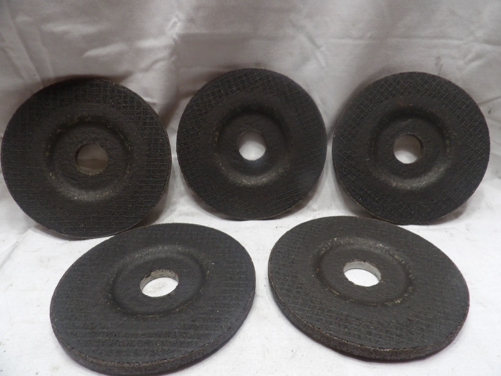 DeWalt Metal Grinding Wheel 4-1/2″ x 1/4″ x 7/8″ DW4514 Max rpms 13,300 (Qty 5)