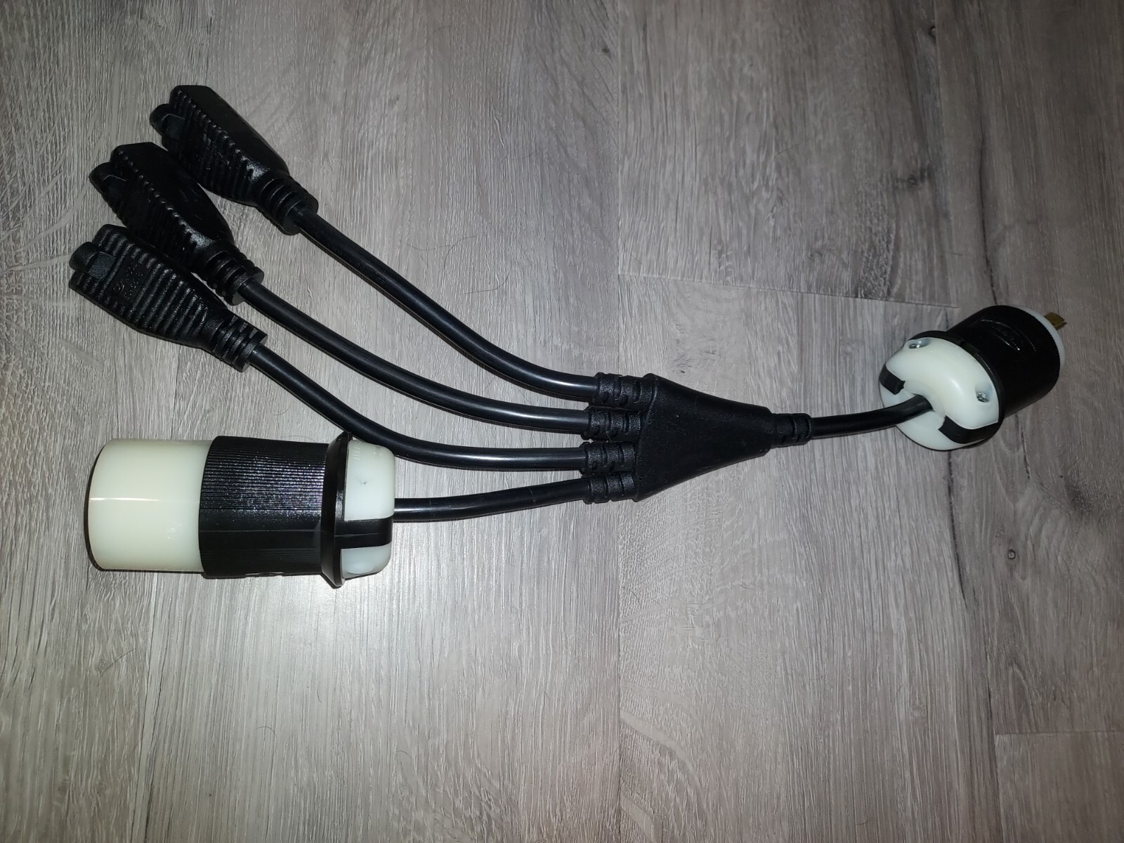 18 inch 1 to 4 Outlet Locomotive Refrigerator Adapter Splitter Cable Plug Cord