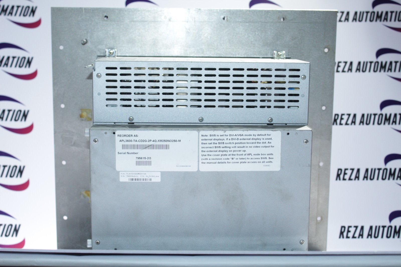 Pro-face 3582302-01 Industrial Pc Ac100-240V 50/60Hz APL3000-BA-2CD2G-2P