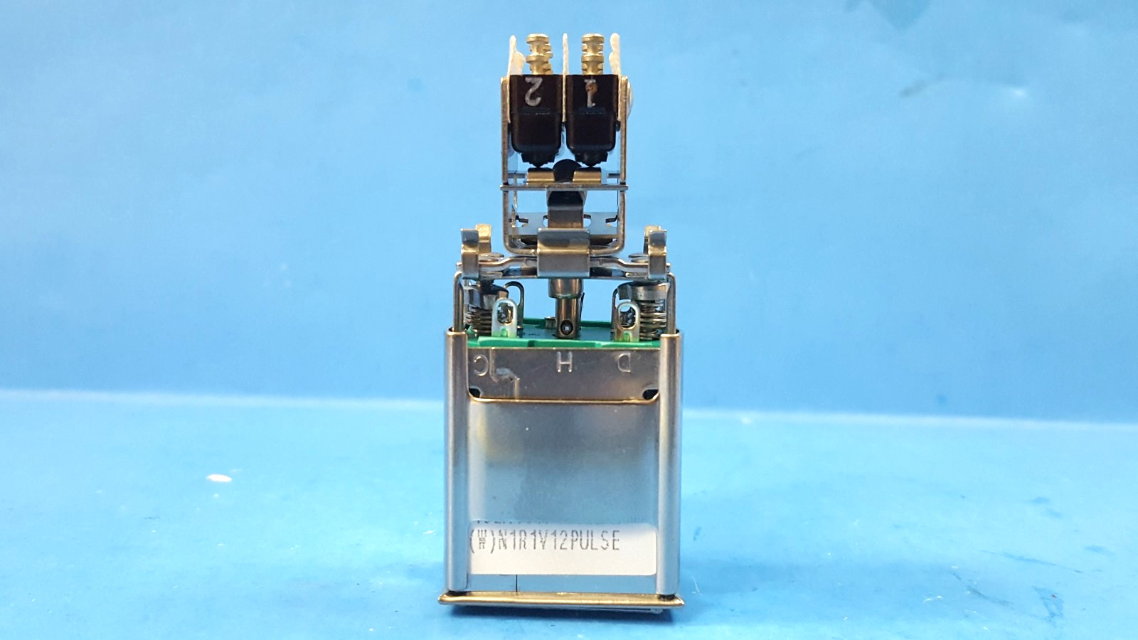 ONE-Indicating Switch, EATON, DPDT, 10EA1C1F10J2L(W)N1R1V12 PULSE, w/microswitch