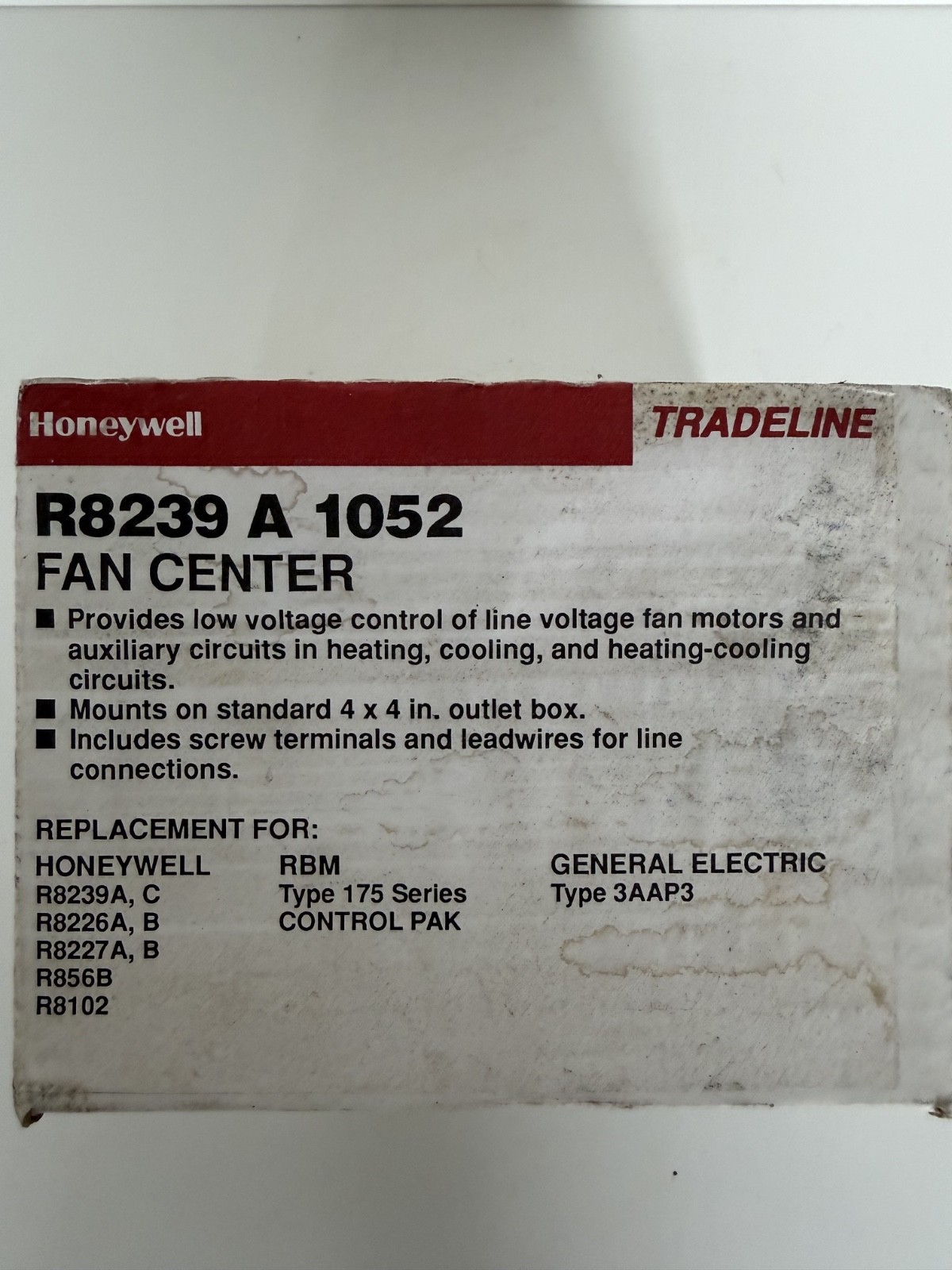 HONEYWELL R8239 A 1052 TYCO TRADELINE FAN CENTER NEW