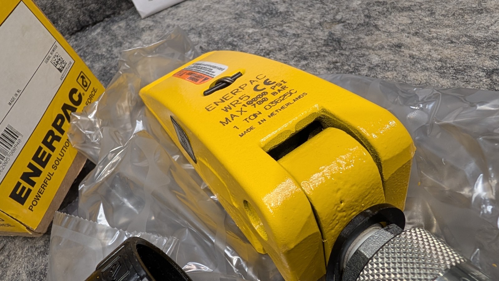 Enerpac WR5 1 Ton Spread Cylinder- Hydraulic Spreader 🔥NEW🔥